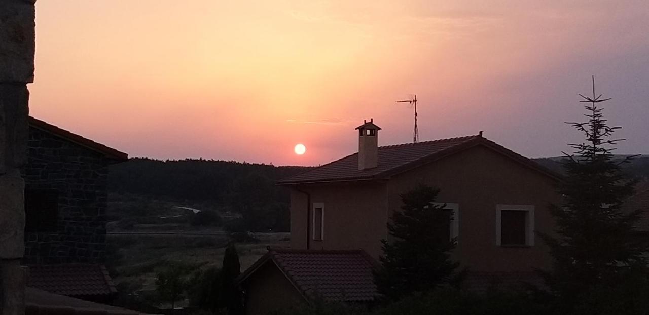 Casa Rural Los 7 Pinos De Gredos Navarredonda Esterno foto